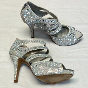 Mascotte Stella Silver Jeweled Strappy High Heel Sandals Pumps 7 Zip Back